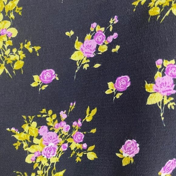 Zara Top Womens Size Medium Cropped Floral print Boho V Neck Blouse NWT - Picture 6 of 7